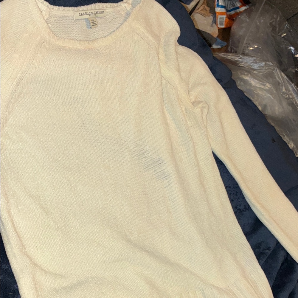 Carolyn Taylor Women's Cream Crew Neck Sweater